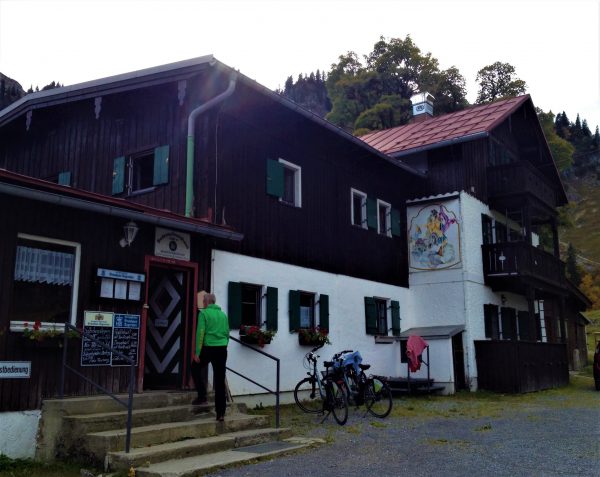 Eine Hütte in den Voralpen.