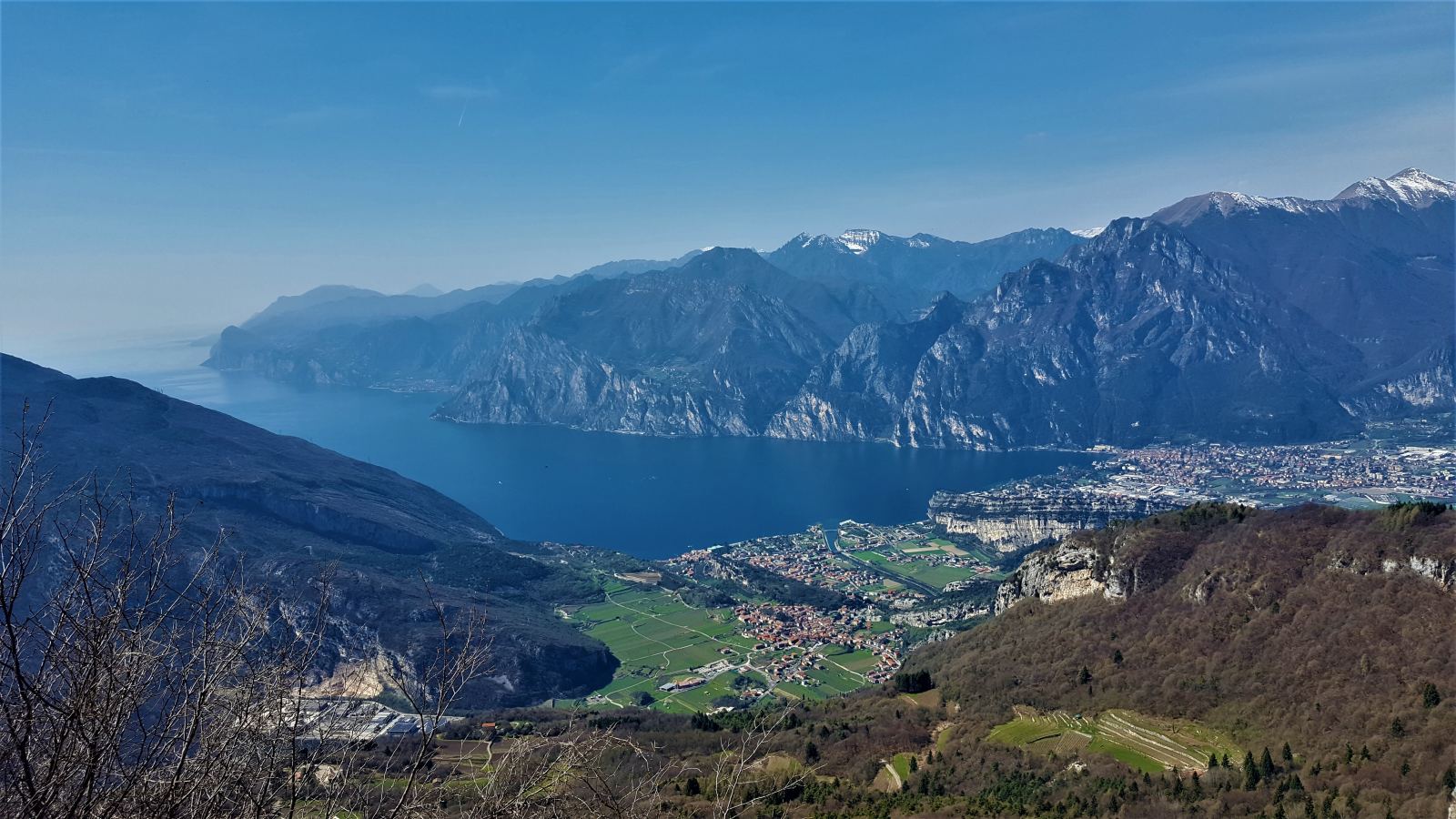 Wandern mit Hund Monte Creino Aussichtsberg über dem Gardasee