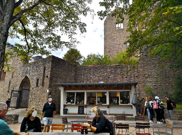 Biergarten Fidelitas Altes Schloss zu Hohenbaden